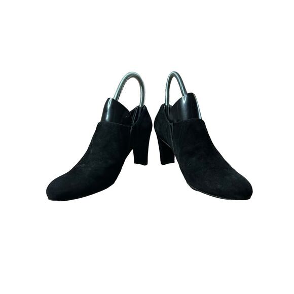 Stuart Weitzman Black Suede Pointed Toe Stiletto Heel Ankle Bootie 6.5 Career - Picture 5 of 10